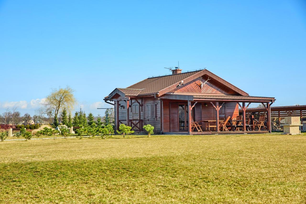 Hotel Osrodek Ukazia à Orzechowo  Extérieur photo